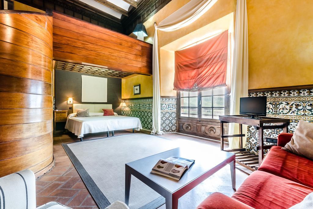 Hospederia Palacio Papa Luna Illueca Ngoại thất bức ảnh